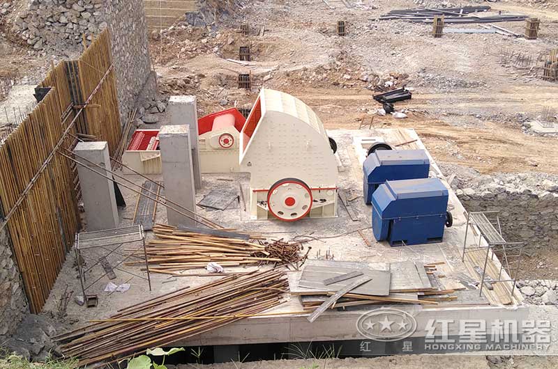 1615重锤破碎机参数_产量是多少？