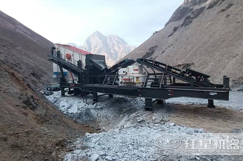 建筑废料加工沙子现场图片