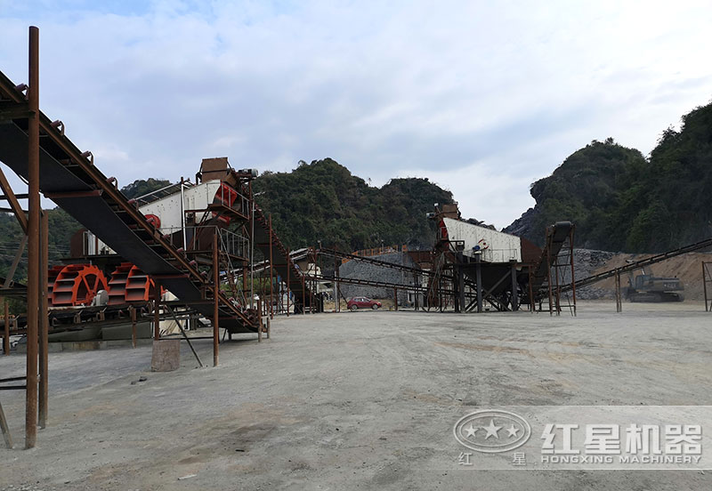 方案三配置现?。浩扑榛?制砂机+洗砂机，费用80万以上